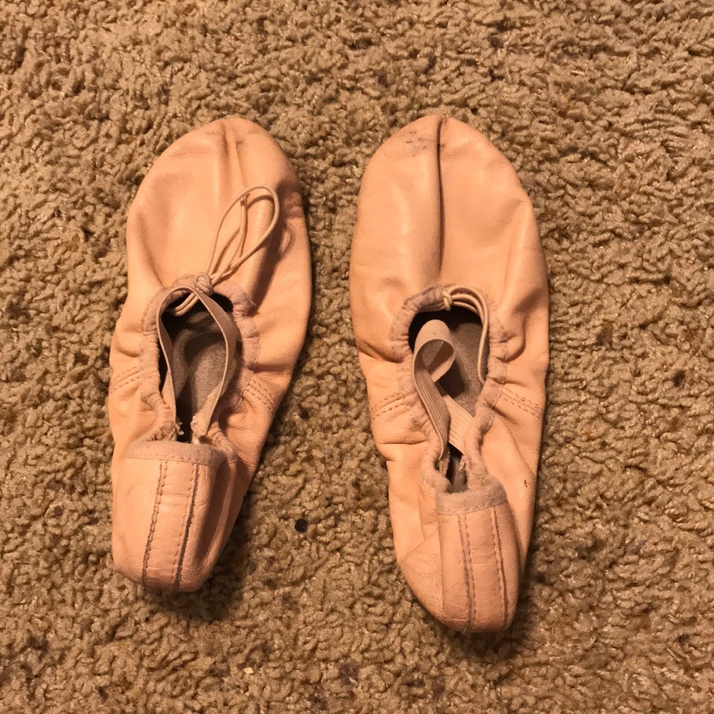 Ballet shoes